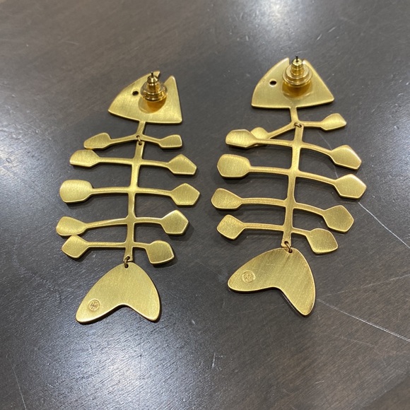 Tory Burch Gold Fish Earrings - Picture 4 of 4